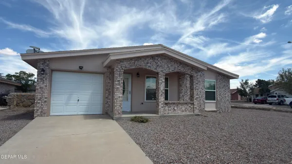 $1,550 | 14605 Calla Lily Place, Horizon City, TX 79928