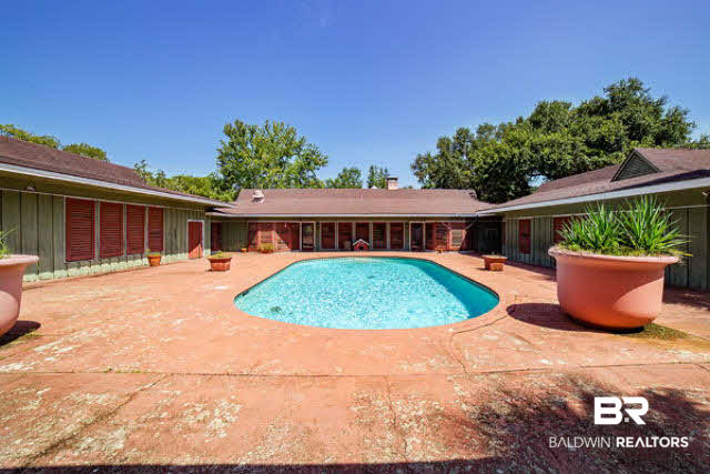9119 Mosley Road Fairhope, AL 36532 - Photo 10 of 41 Sparkling Pool