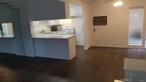 $1,995 | 3050 South Bristol Street, Unit 9D, Santa Ana, CA 92704