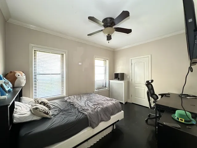 $2,300 | 6424 North Magnolia Avenue, Unit 1, Chicago, IL 60626