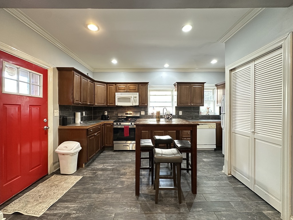 6424 North Magnolia Avenue, Unit 1 Chicago, IL 60626 - Photo 2 of 19