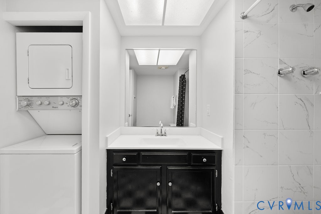2956 Hathaway Road, Unit U704 Richmond, VA 23225 - Photo 23 of 42 Full-sized stacked laundry appliances integrated i