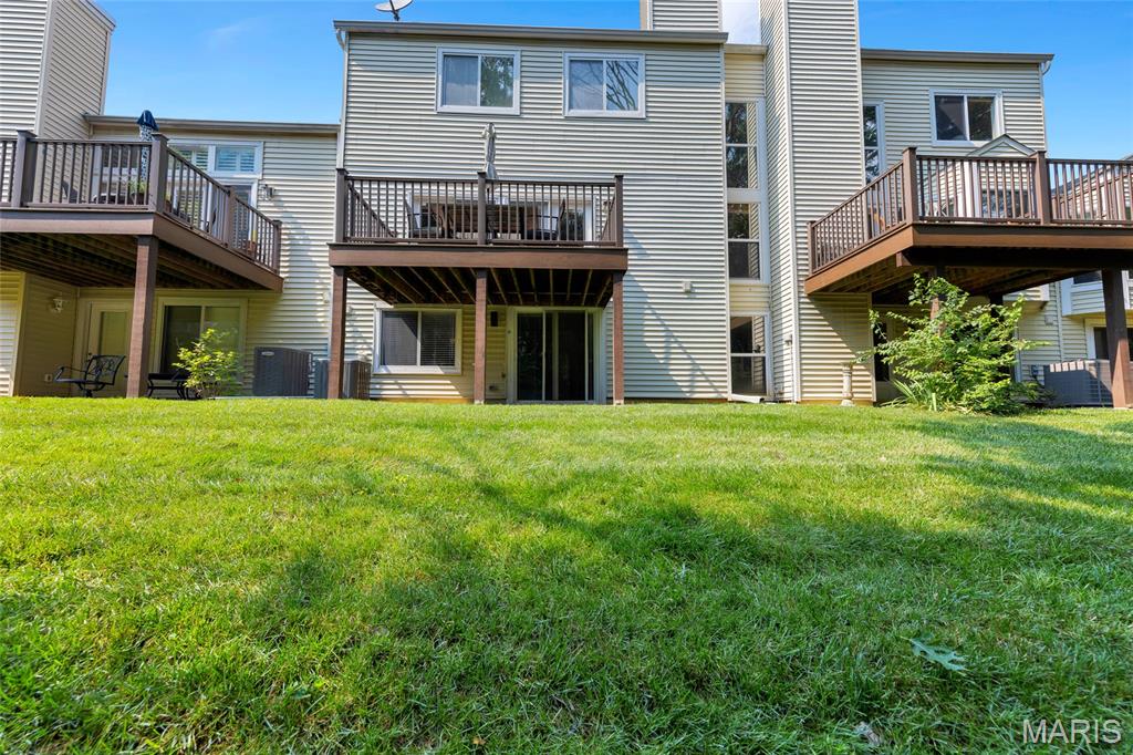 1710 Ridgeview Cir Drive Ballwin, MO 63021 - Photo 46 of 54