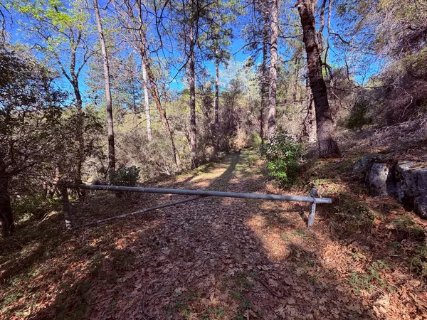 $200,000 | 18 Raphael Ridge Road, Somerset, CA 95684