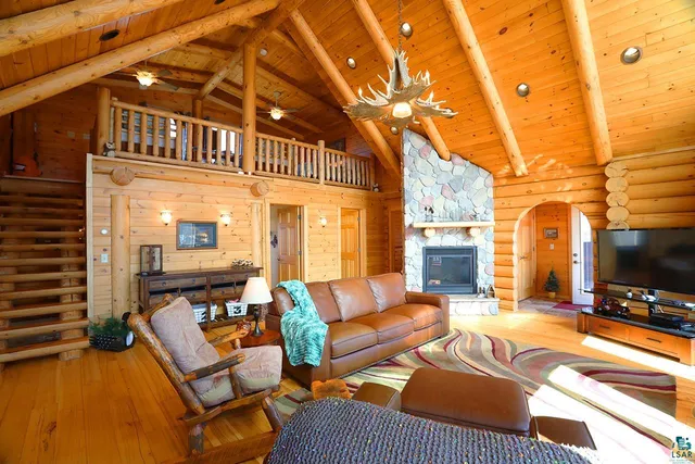 $2,050,000 | 3165 Randa Road, Orr, MN 55771