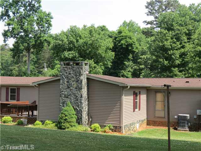 3609 Cranberry Road Boonville, NC 27011 - Photo 2 of 7 Exterior Back.