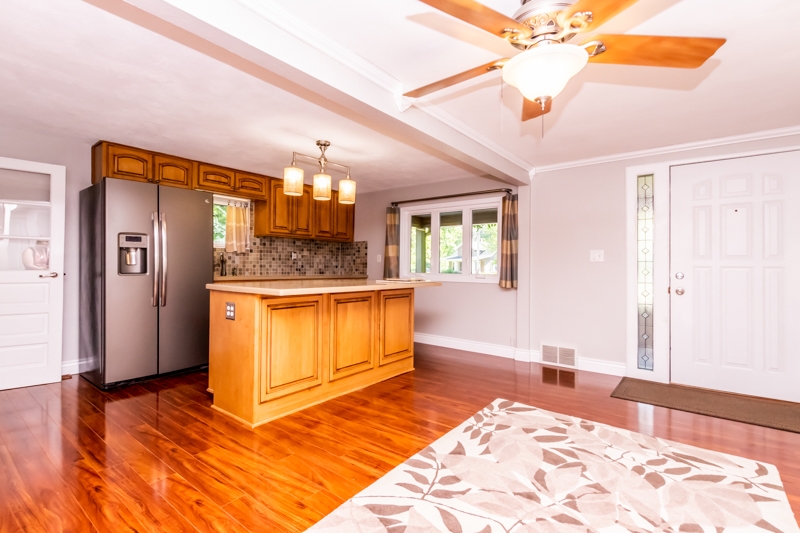 2314 Springfield Road East Peoria, IL 61611 - Photo 7 of 47 Gallery Image 7