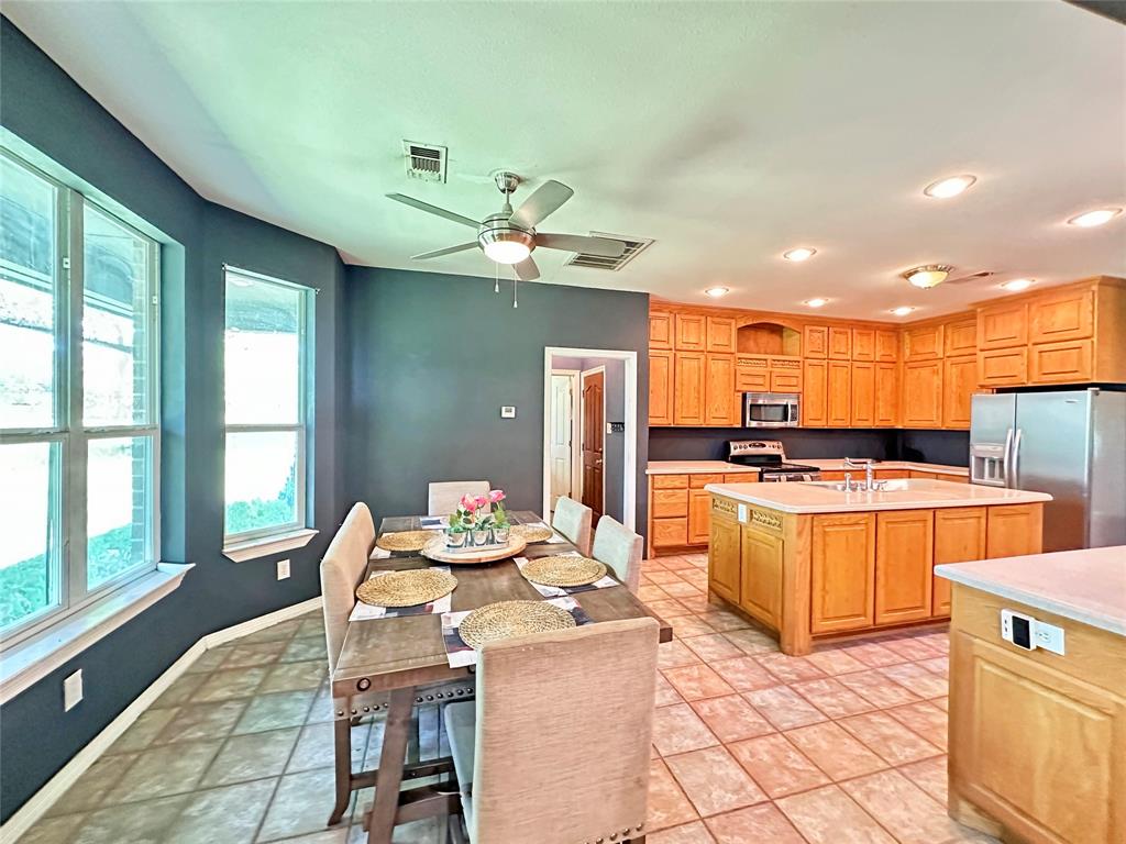 655 St Clair Road Ennis, TX 75119 - Photo 10 of 31