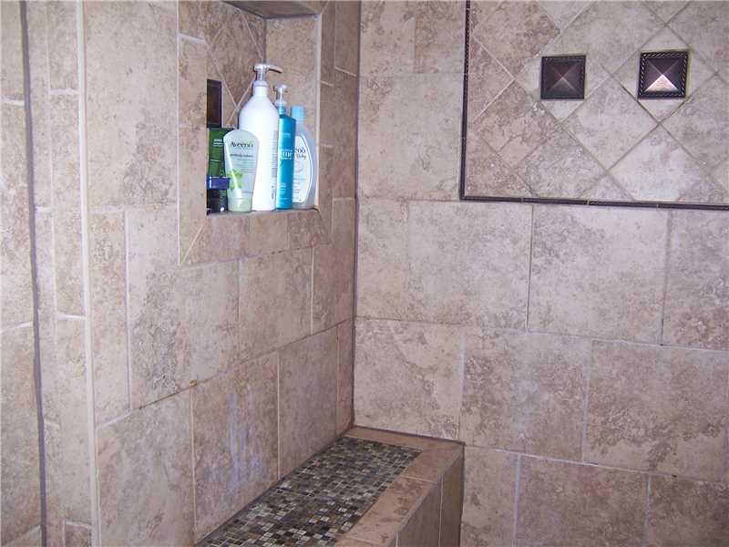 102 Holland Drive Butler, PA 16002 - Photo 15 of 25 Master Bath/Spa.