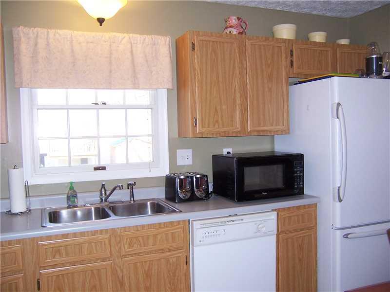 102 Holland Drive Butler, PA 16002 - Photo 3 of 25 Kitchen.