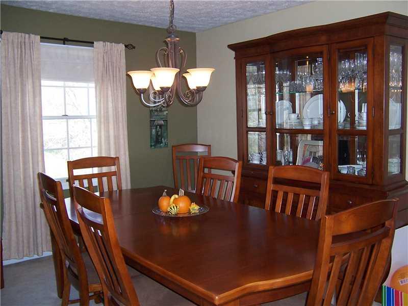 102 Holland Drive Butler, PA 16002 - Photo 6 of 25 Dining Room.