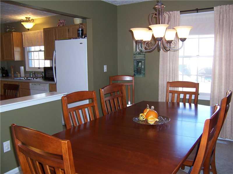 102 Holland Drive Butler, PA 16002 - Photo 7 of 25 Dining Room.
