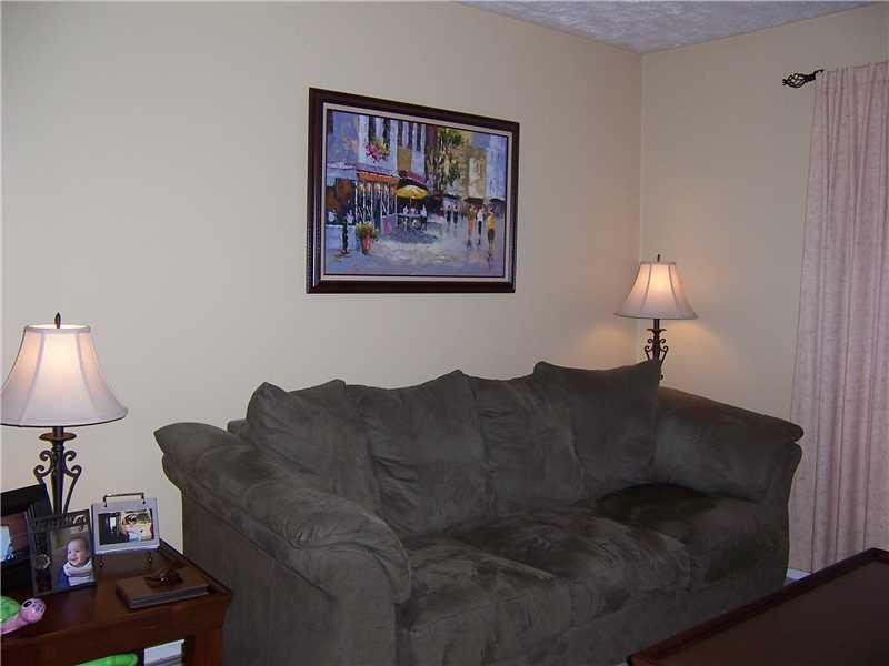 102 Holland Drive Butler, PA 16002 - Photo 9 of 25 Living Room.
