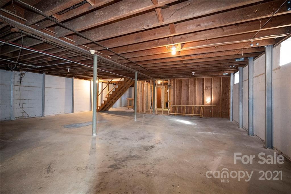 111 Overlook Road Asheville, NC 28803 - Photo 27 of 31 Gallery Image 27