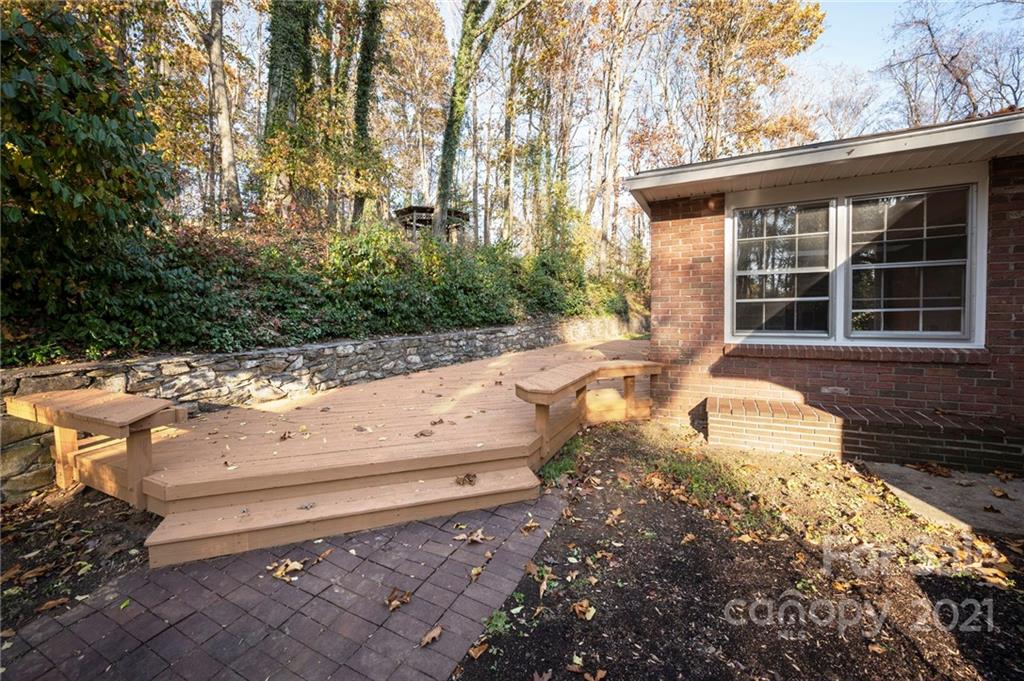 111 Overlook Road Asheville, NC 28803 - Photo 30 of 31 Gallery Image 30