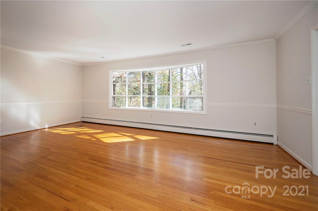 111 Overlook Road Asheville, NC 28803 - Photo 4 of 31 Gallery Image 4