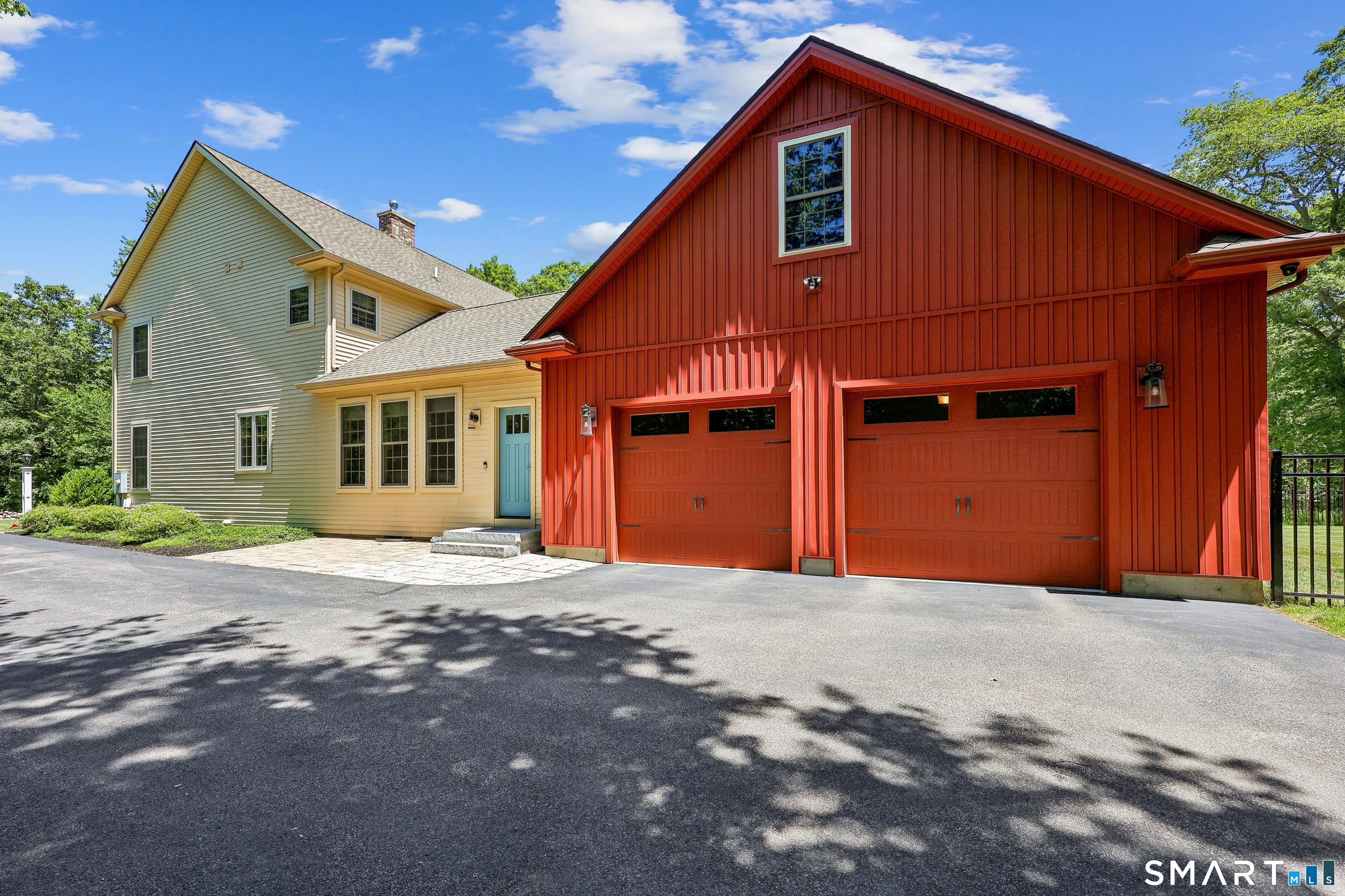 29 Green Valley Lake Road East Lyme, CT 06333 - Photo 3 of 38