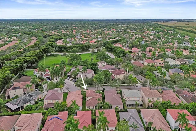 $6,000 | 1725 Winterberry Lane, Unit 1725, Weston, FL 33327