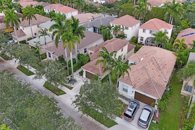 $6,000 | 1725 Winterberry Lane, Unit 1725, Weston, FL 33327