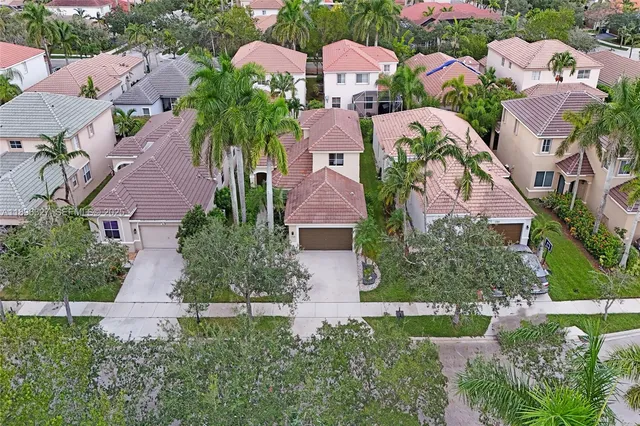 $6,000 | 1725 Winterberry Lane, Unit 1725, Weston, FL 33327