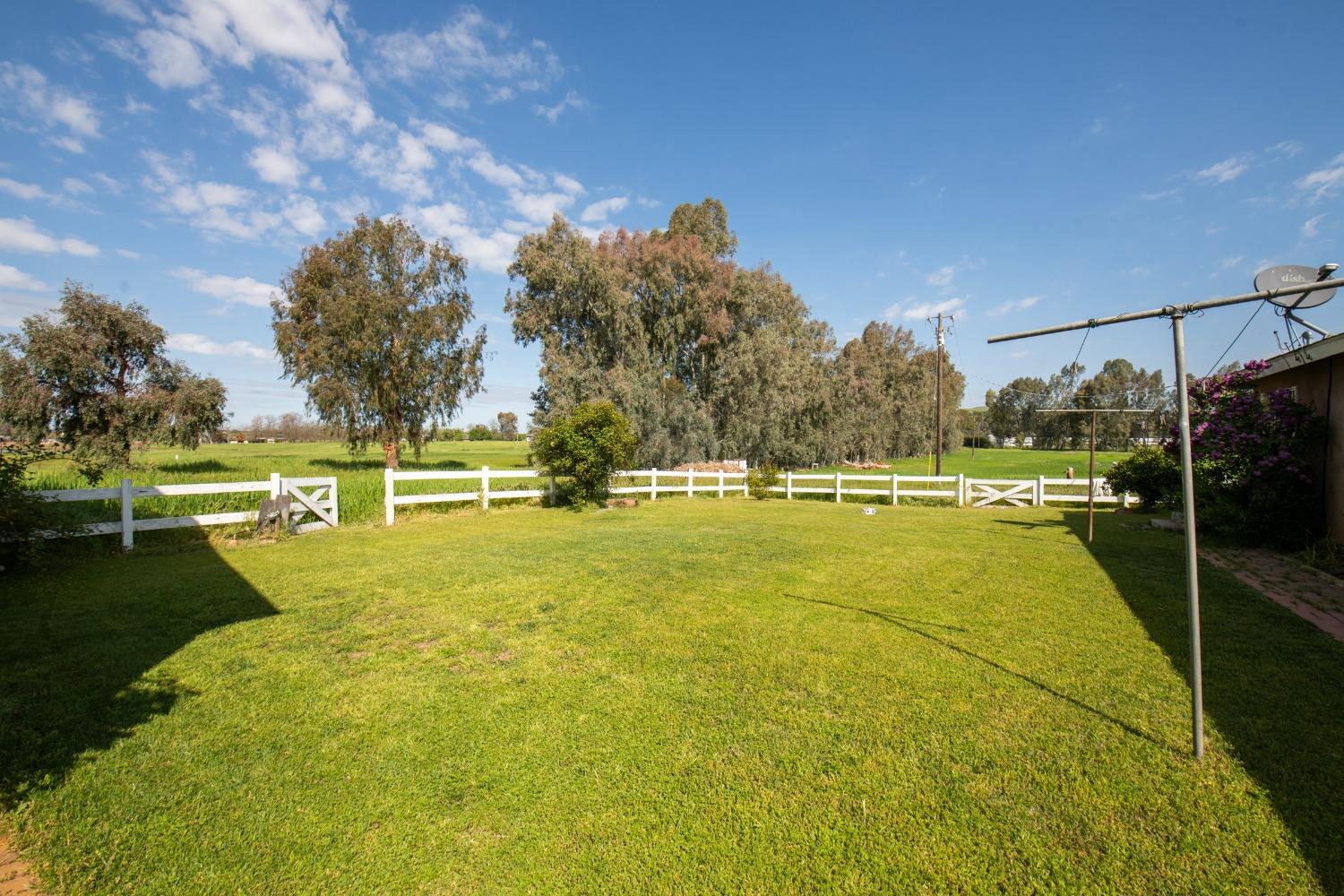 15874 Watts Valley Road Sanger, CA 93657 - Photo 11 of 24 Gallery Image 11