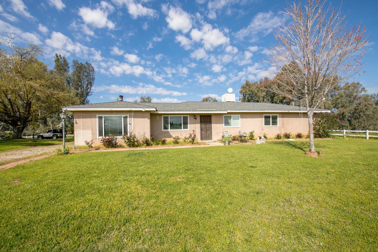 15874 Watts Valley Road Sanger, CA 93657 - Photo 7 of 24 Gallery Image 7