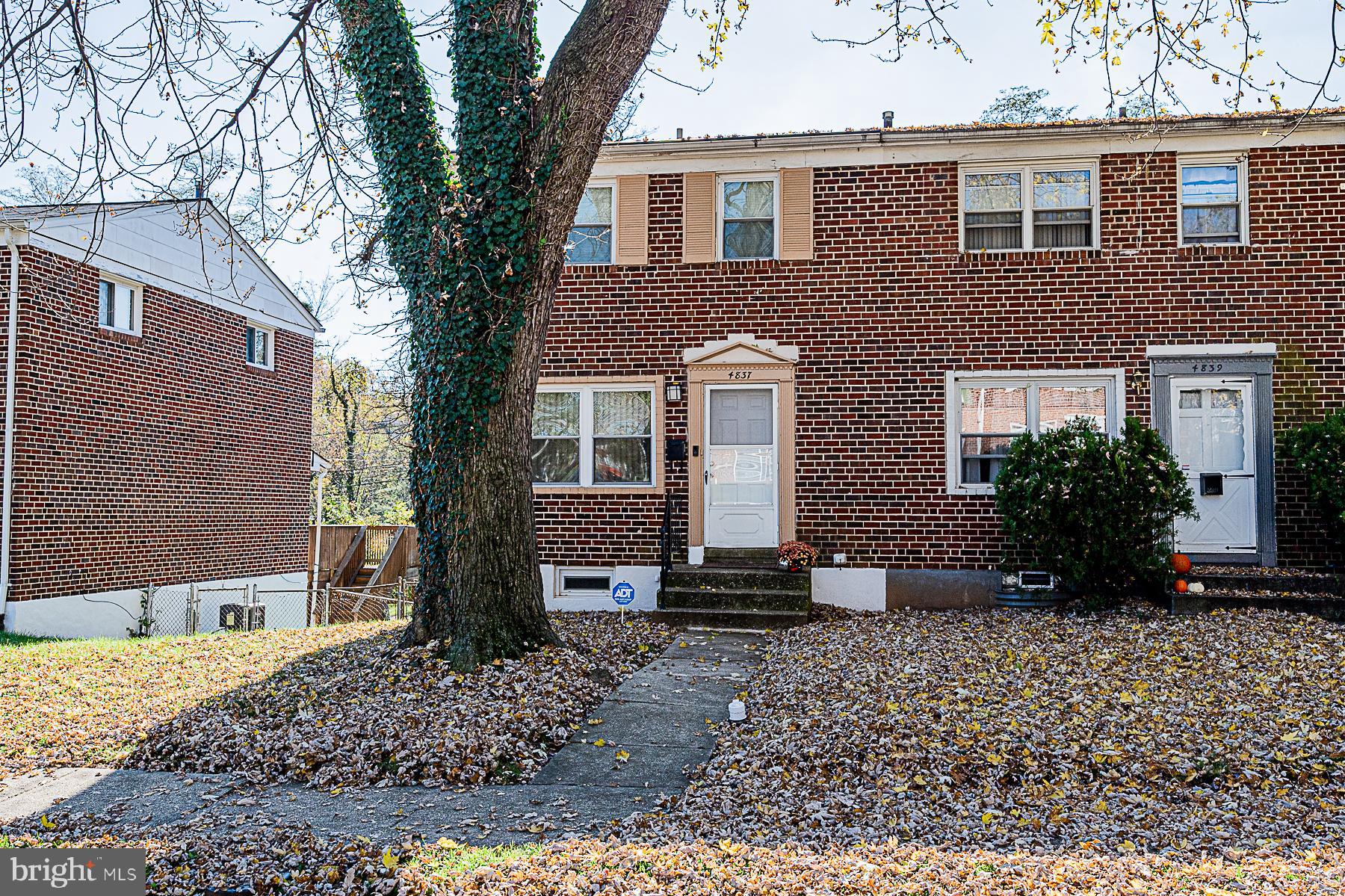 4837 Melbourne Road Baltimore, MD 21229 - Photo 4 of 29 Close proximity to shopping, mass transit