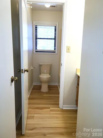 $1,050 | 2022 Oakdale Road, Charlotte, NC 28216