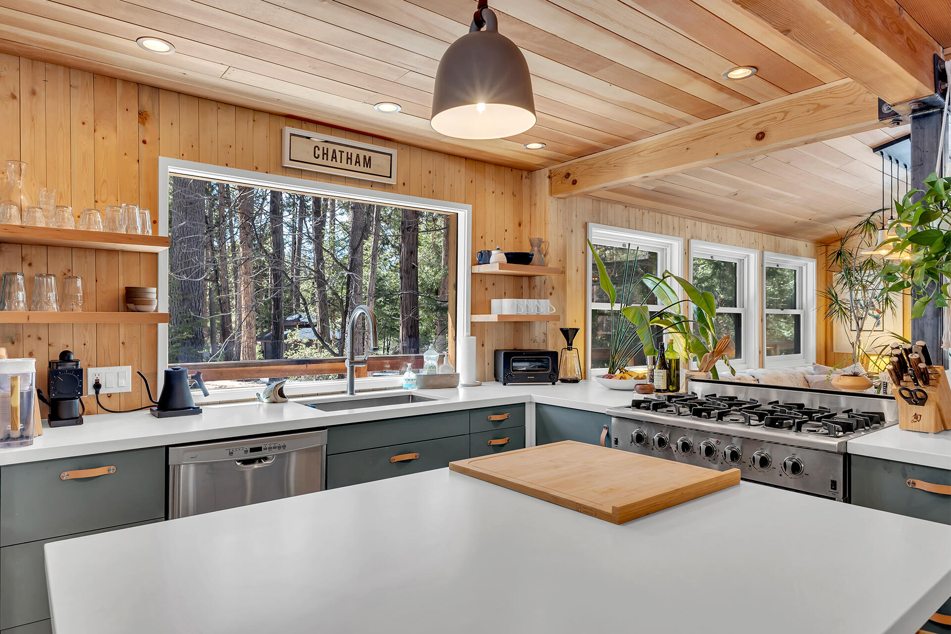 26299 Tahquitz Drive Idyllwild, CA 92549 - Photo 14 of 61 10