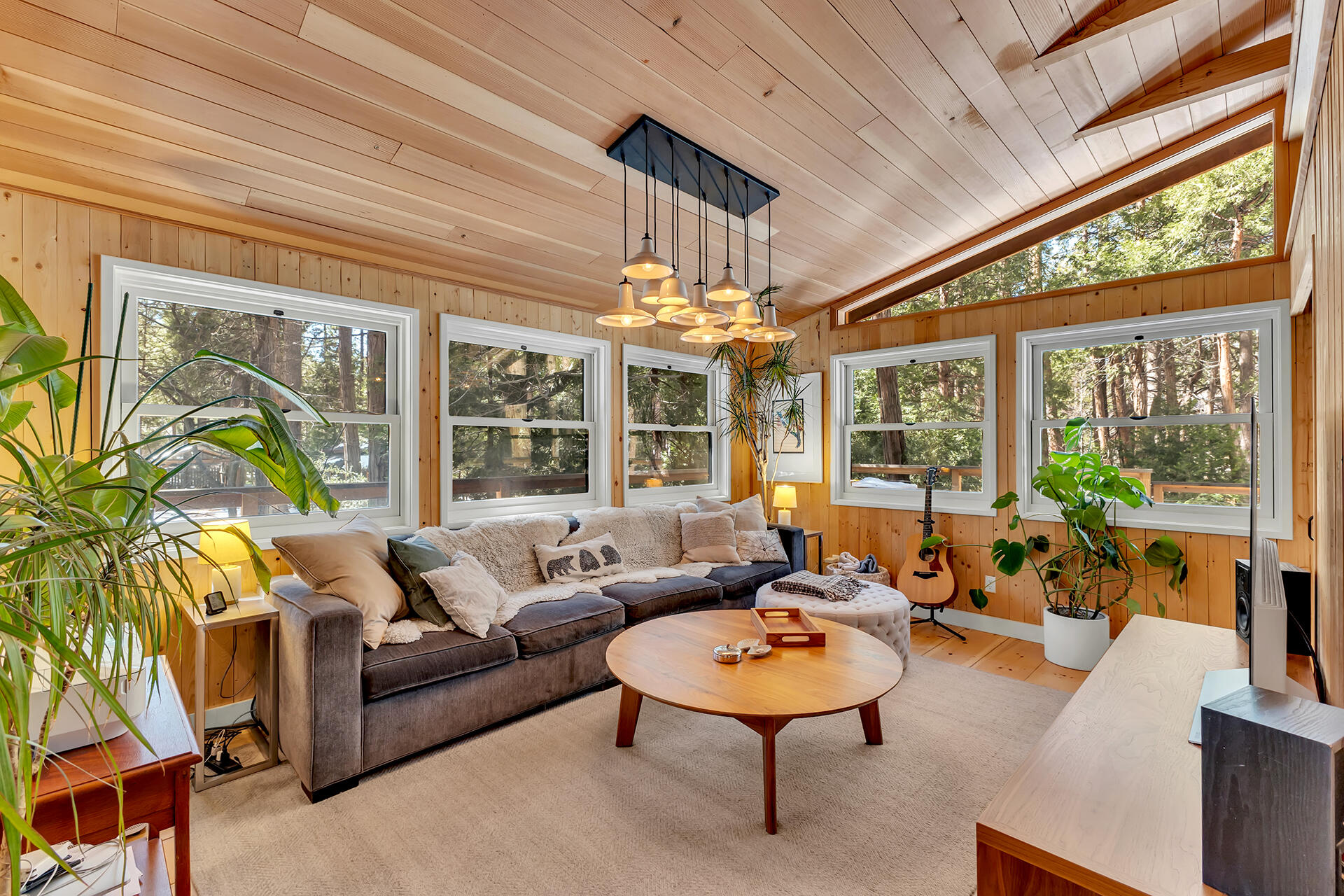 26299 Tahquitz Drive Idyllwild, CA 92549 - Photo 15 of 61 16