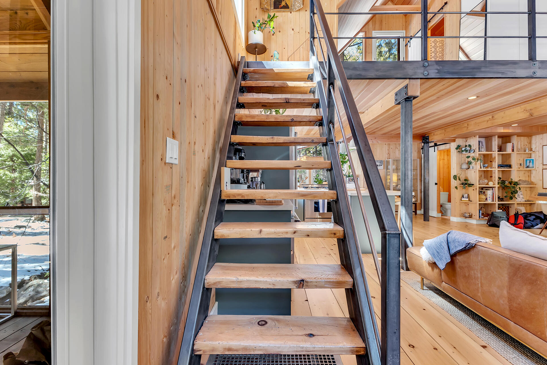 26299 Tahquitz Drive Idyllwild, CA 92549 - Photo 20 of 61 22