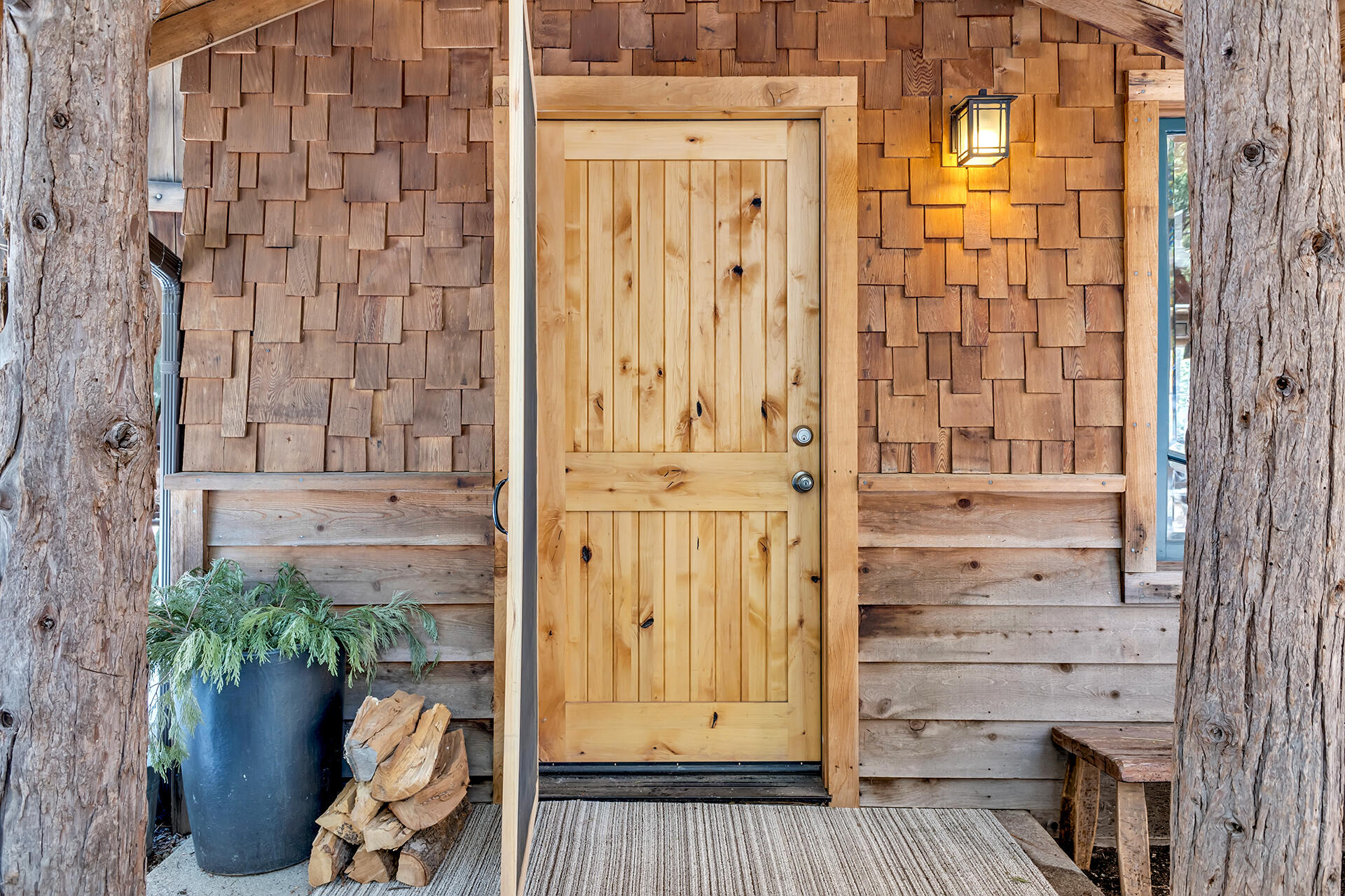 26299 Tahquitz Drive Idyllwild, CA 92549 - Photo 3 of 61 IMG_0466 0805