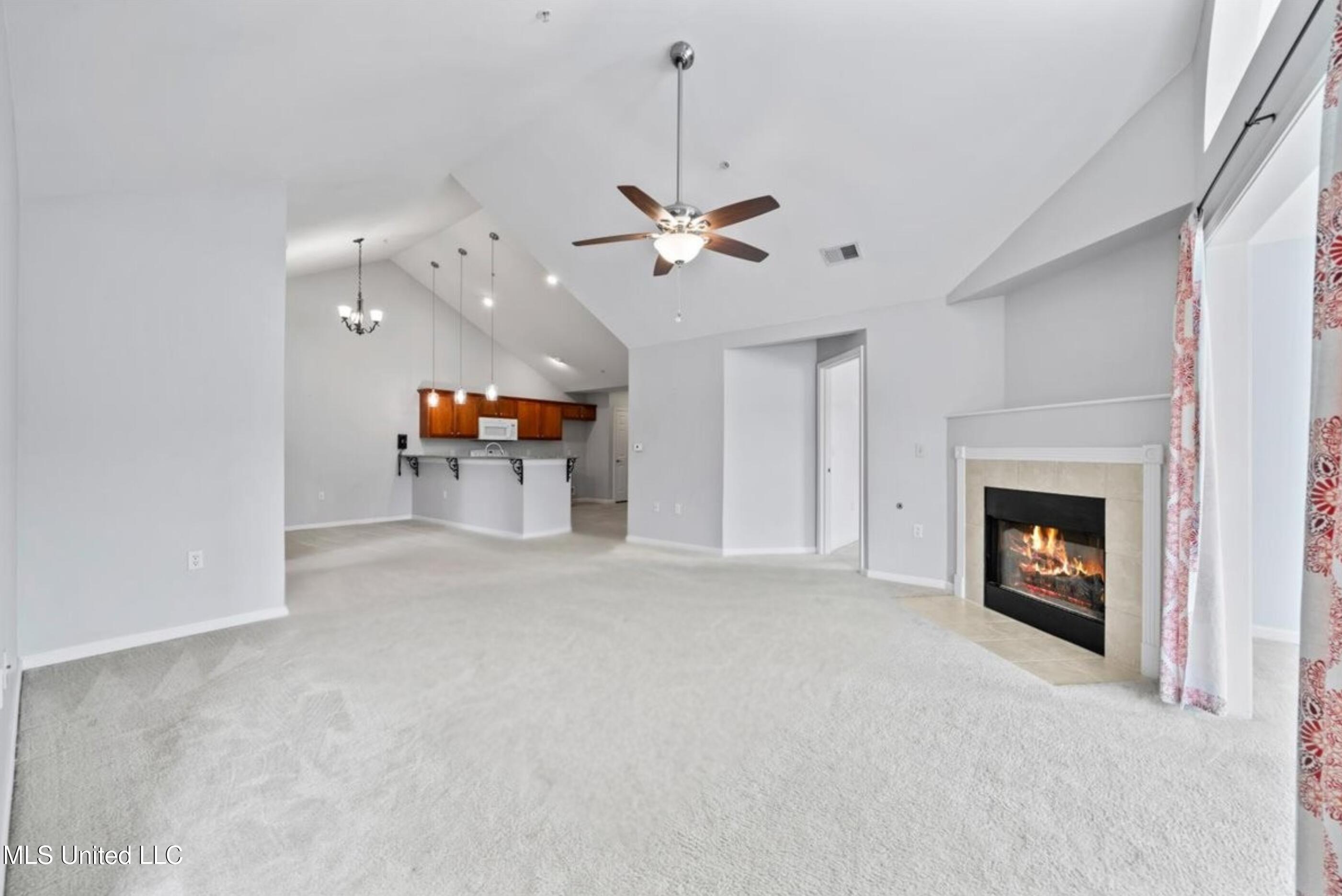 8897 Parkview Oaks Circle Olive Branch, MS 38654 - Photo 3 of 29 Living Room