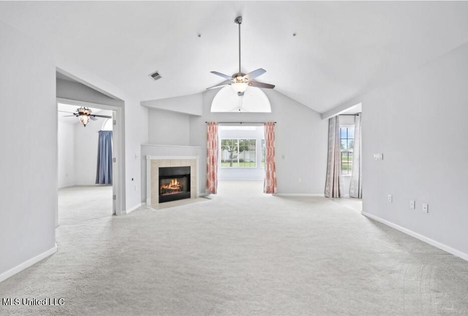 8897 Parkview Oaks Circle Olive Branch, MS 38654 - Photo 5 of 29 Living Room