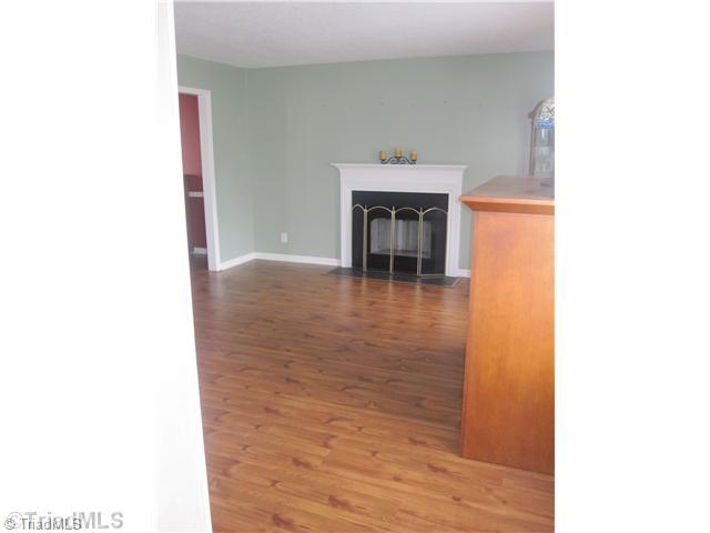4237 Beacon Ridge Drive High Point, NC 27265 - Photo 2 of 11 Living Room.