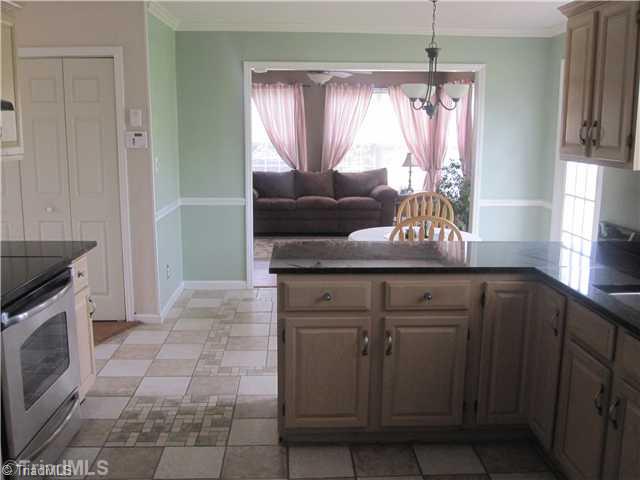 4237 Beacon Ridge Drive High Point, NC 27265 - Photo 5 of 11 Kitchen.