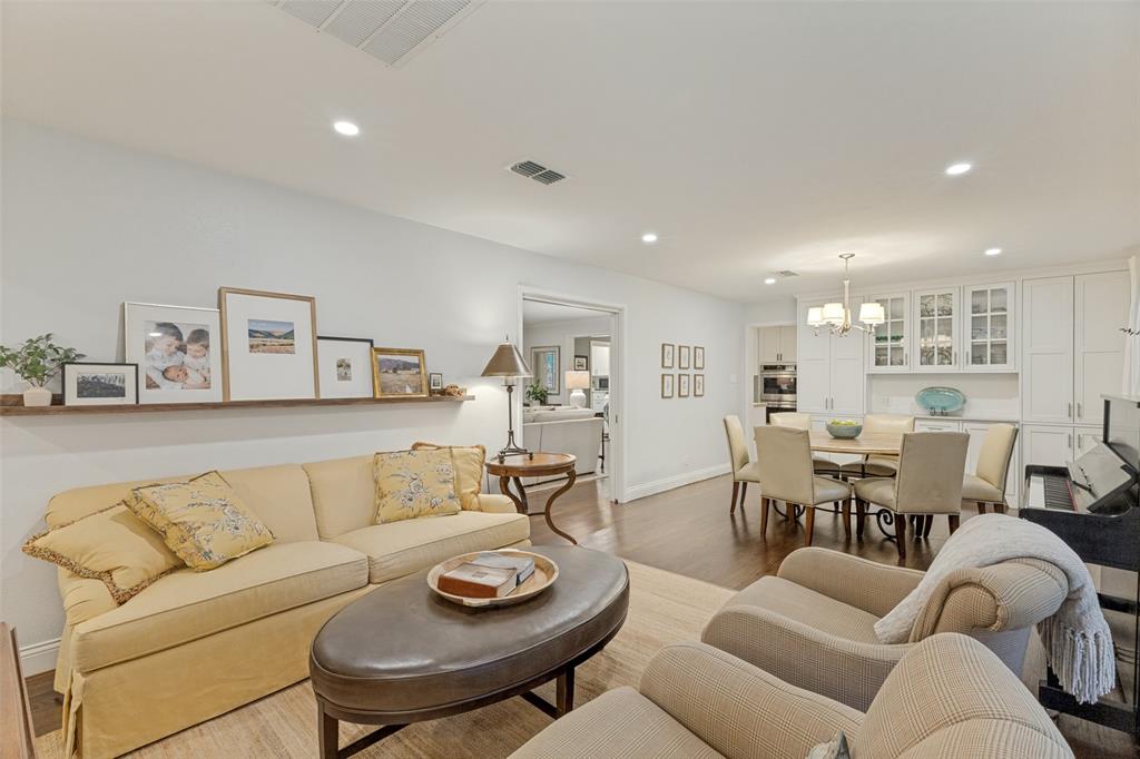 4241 Bilglade Road Fort Worth, TX 76109 - Photo 5 of 31 Gallery Image 5