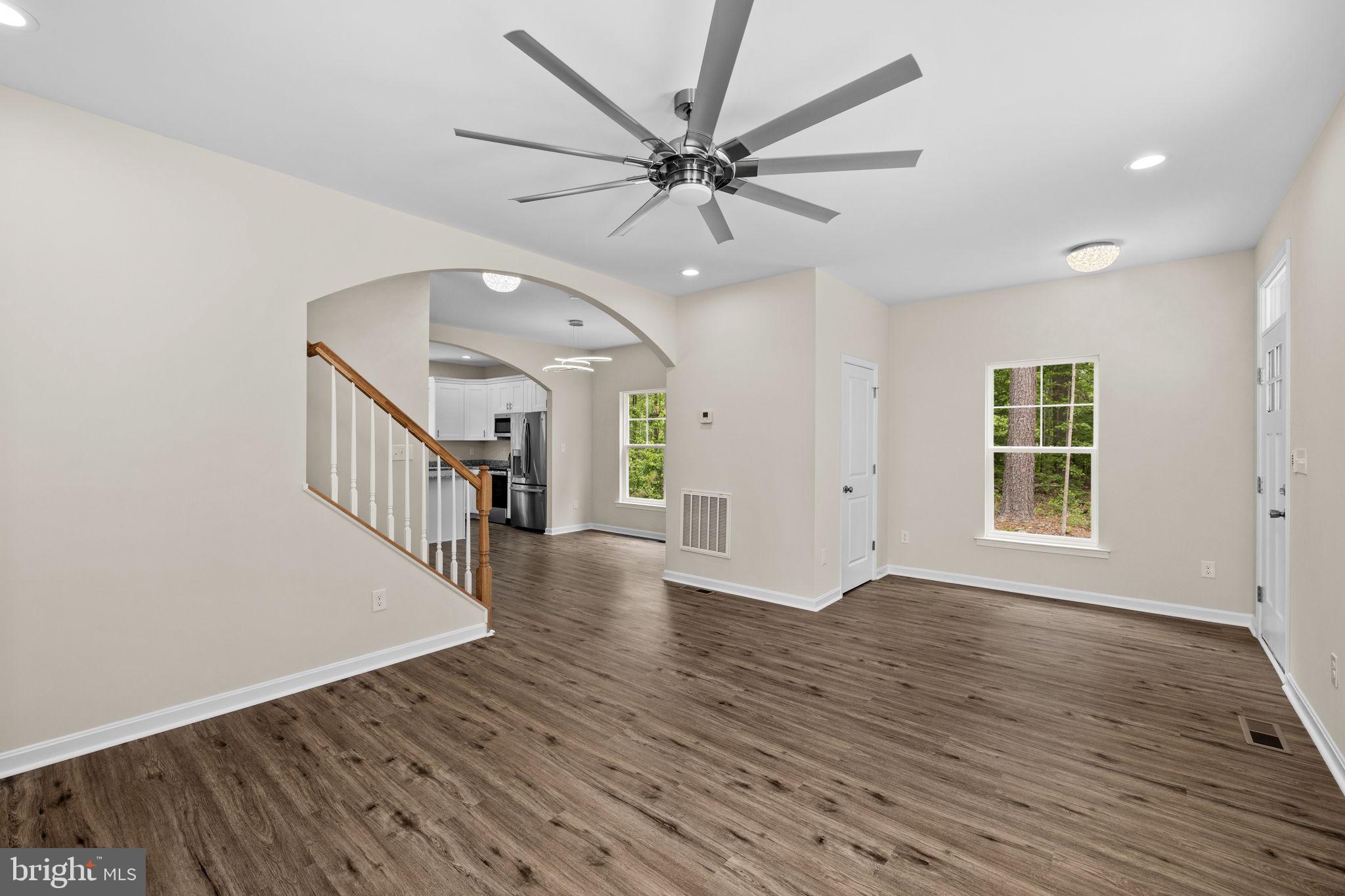 113 Laurel Lane Colonial Beach, VA 22443 - Photo 7 of 44 Family Room & Foyer