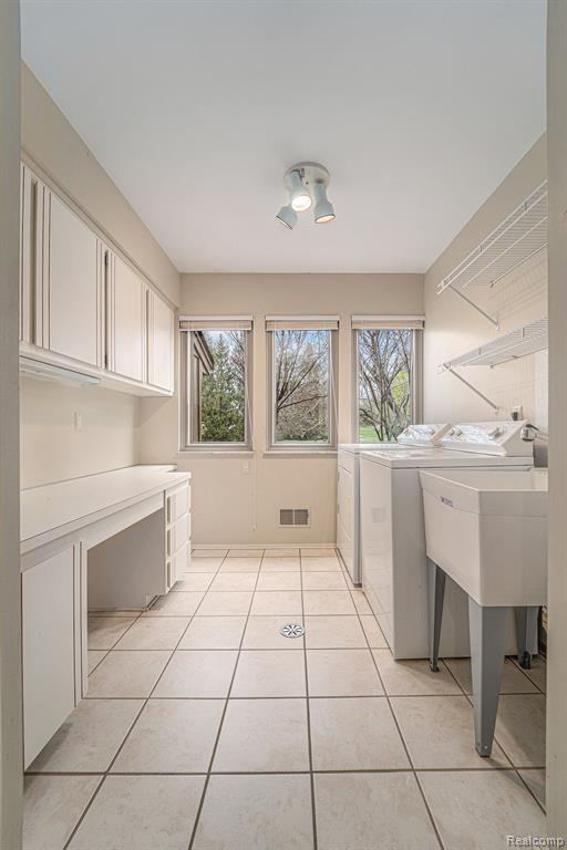 8165 Holcomb Road Clarkston, MI 48348 - Photo 18 of 43