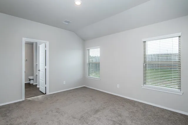 $1,750 | 11599 Lazy Oak Crk Drive, Magnolia, TX 77354