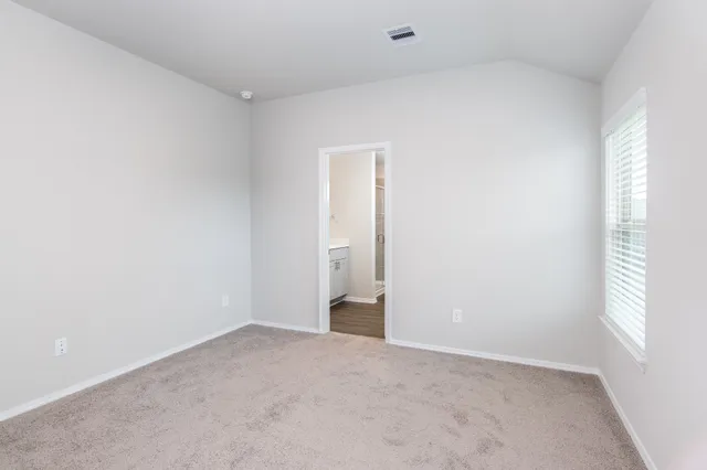 $1,750 | 11599 Lazy Oak Crk Drive, Magnolia, TX 77354