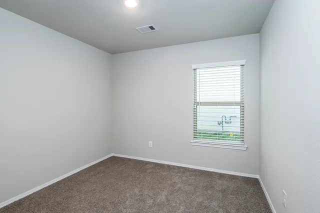 $1,750 | 11599 Lazy Oak Crk Drive, Magnolia, TX 77354