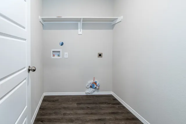 $1,750 | 11599 Lazy Oak Crk Drive, Magnolia, TX 77354