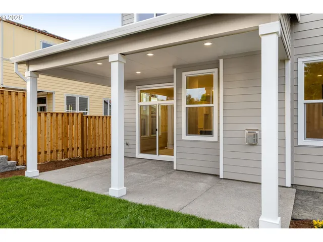 $949,950 | 17716 Northwest Layla Drive, Unit LOT 28, Portland, OR 97229