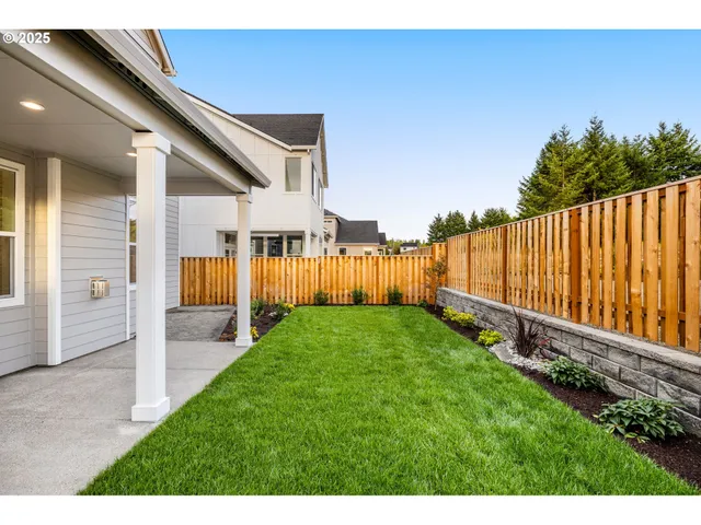 $949,950 | 17716 Northwest Layla Drive, Unit LOT 28, Portland, OR 97229