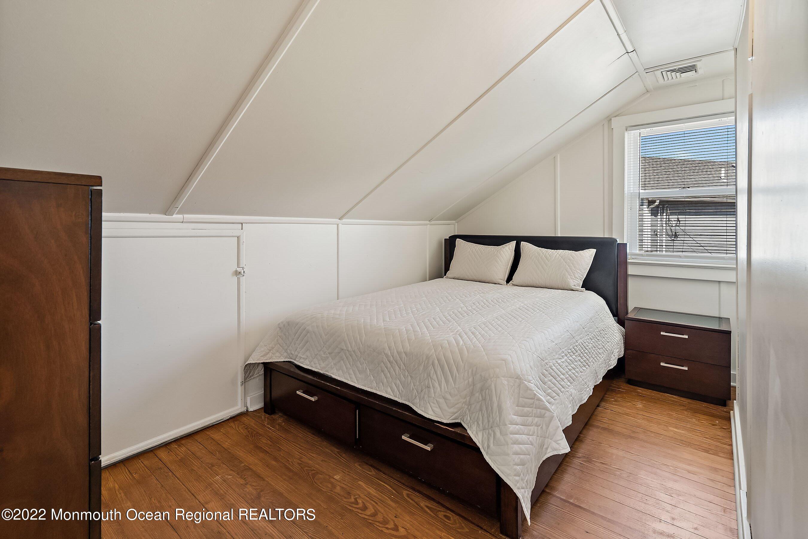 197 2nd Avenue Manasquan, NJ 08736 - Photo 20 of 30 23-Int15 Bed4a