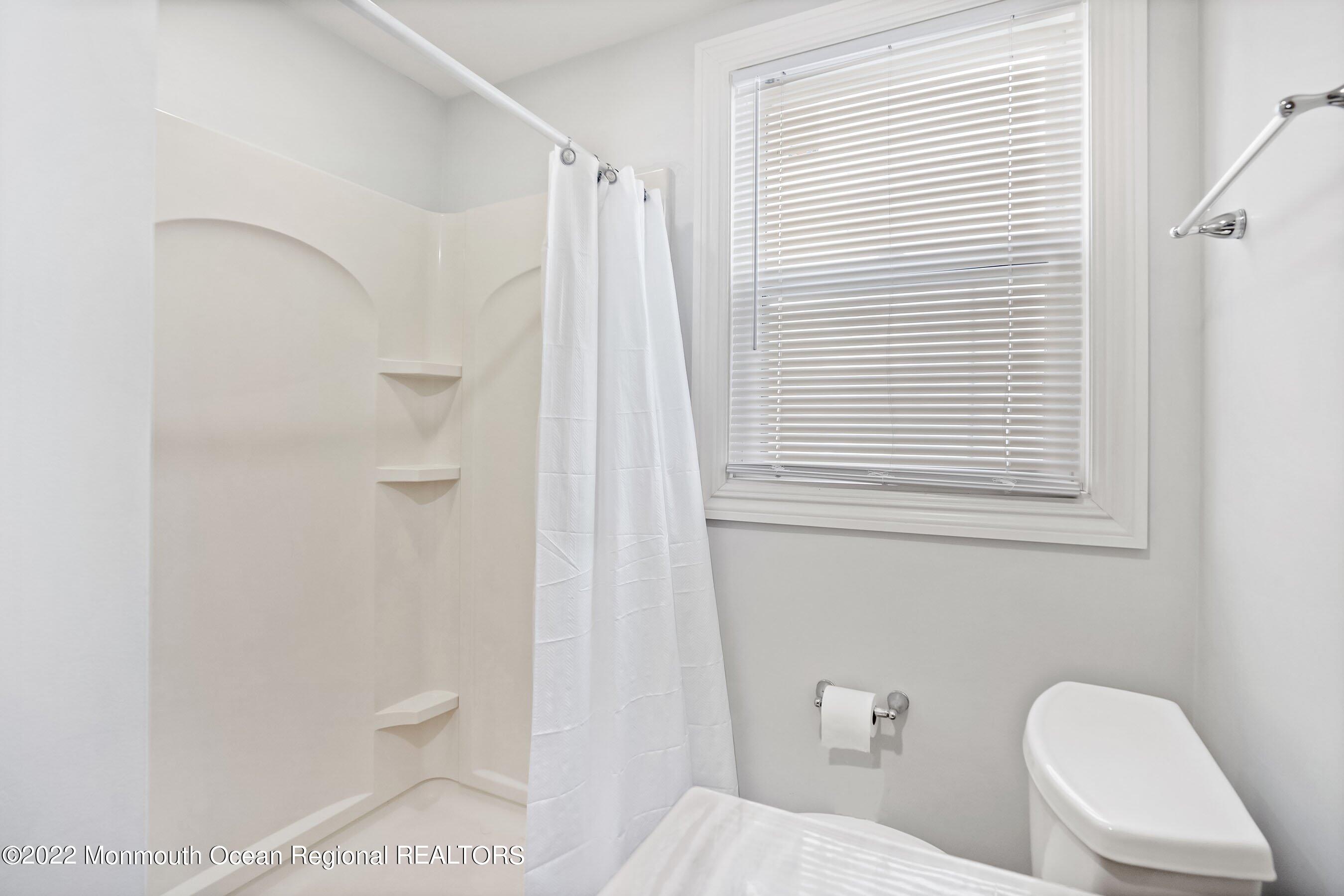 197 2nd Avenue Manasquan, NJ 08736 - Photo 23 of 30 17-Int5 Lav1a