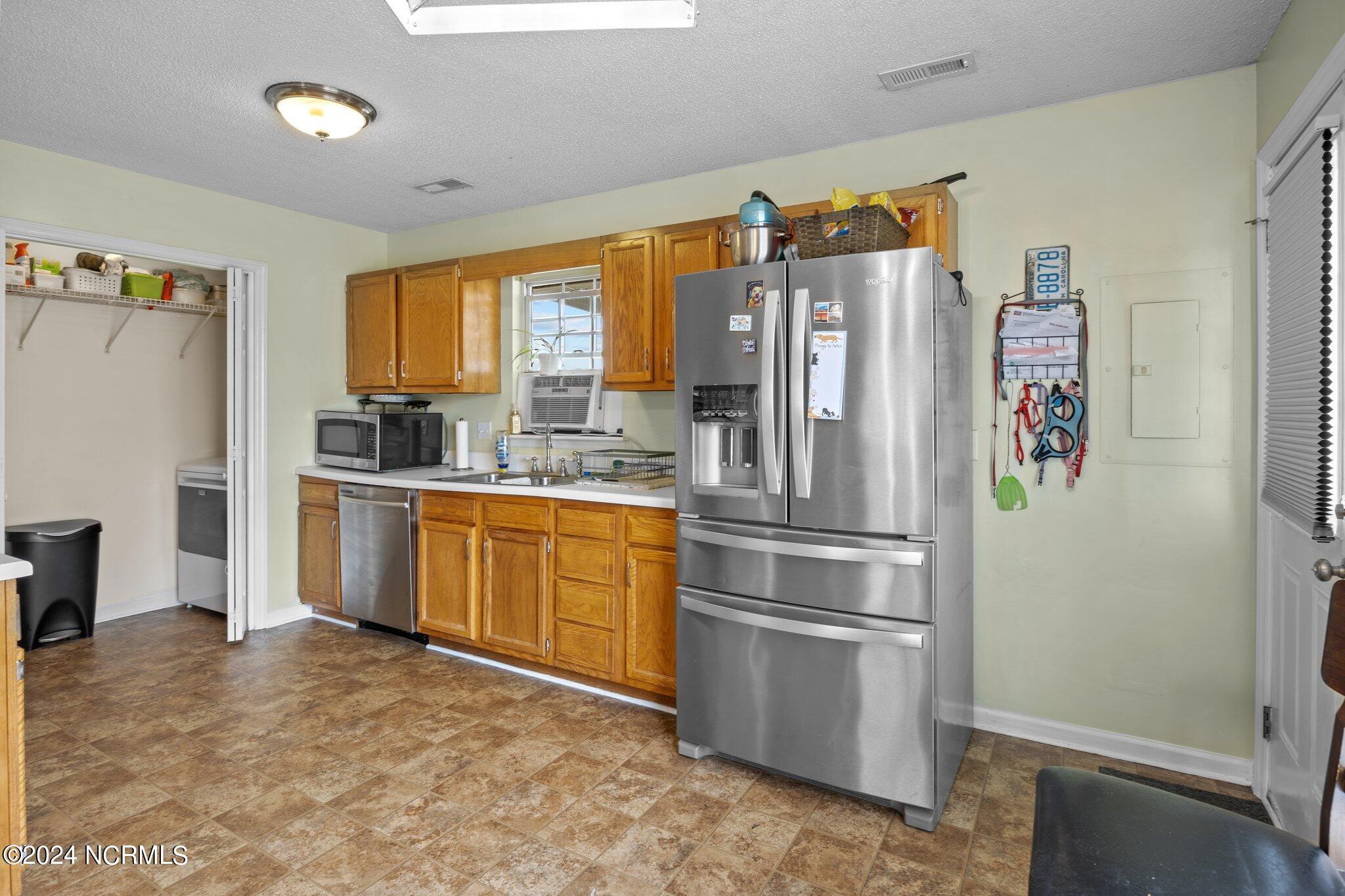 7333 Stantonsburg Road Farmville, NC 27828 - Photo 20 of 30 22-web-or-mls-470A0740