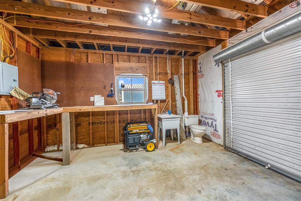 800 East 2nd Street Iowa, LA 70647 - Photo 31 of 32