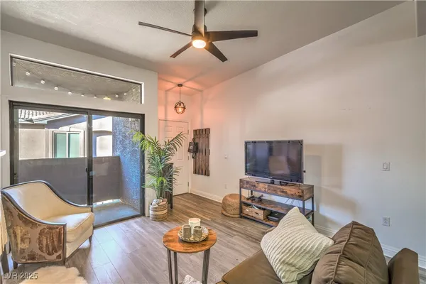 $313,900 | 8805 Jeffreys Street, Unit 2112, Las Vegas, NV 89123